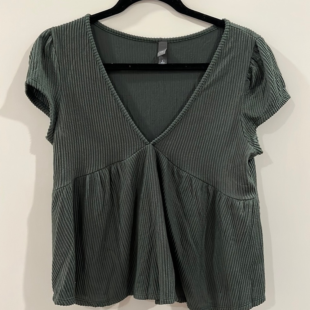 Alya Green Top